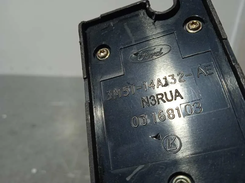Mando Elevalunas Delantero Izquierdo para Ford Focus C-Max (Cap)