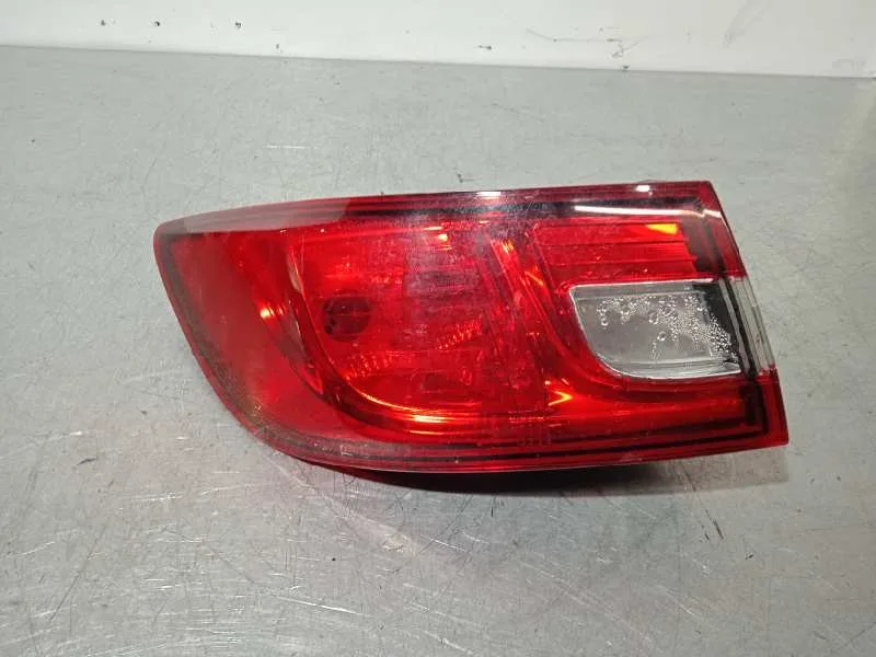 Piloto Trasero Izquierdo para Renault Clio Iv