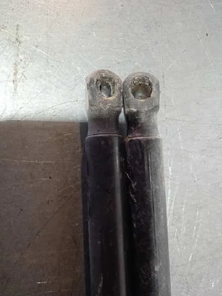 Amortiguadores Maletero / Porton para Audi A1 Sportback (8Xa)