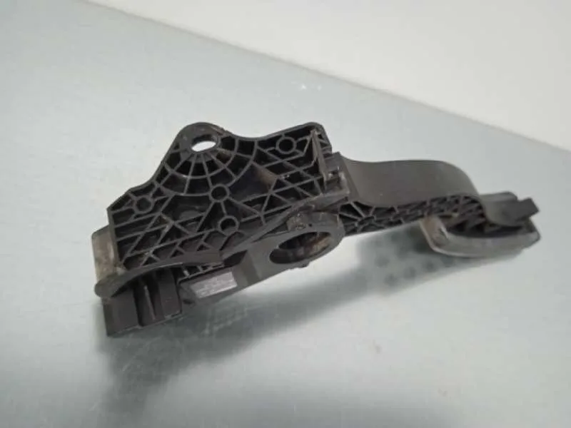 Potenciometro Pedal para Mercedes-Benz Clase Cla (W117)