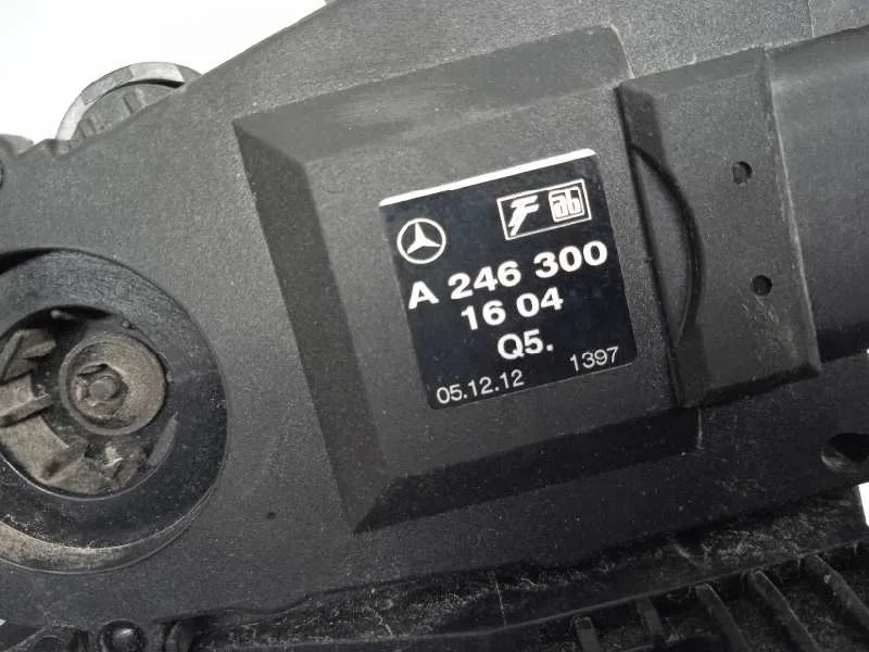 Potenciometro Pedal para Mercedes-Benz Clase Cla (W117)