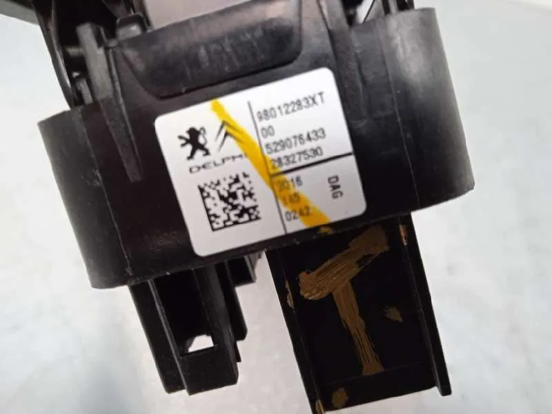 Mando Elevalunas Delantero Izquierdo para Citroën C3