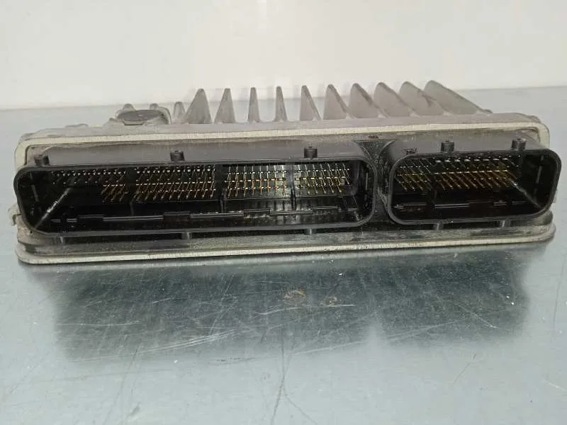 Centralita Motor Uce para Toyota Auris