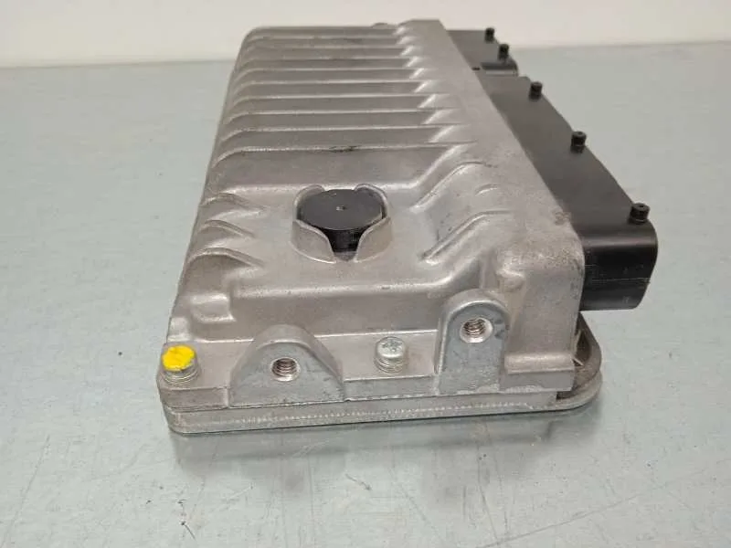 Centralita Motor Uce para Toyota Auris