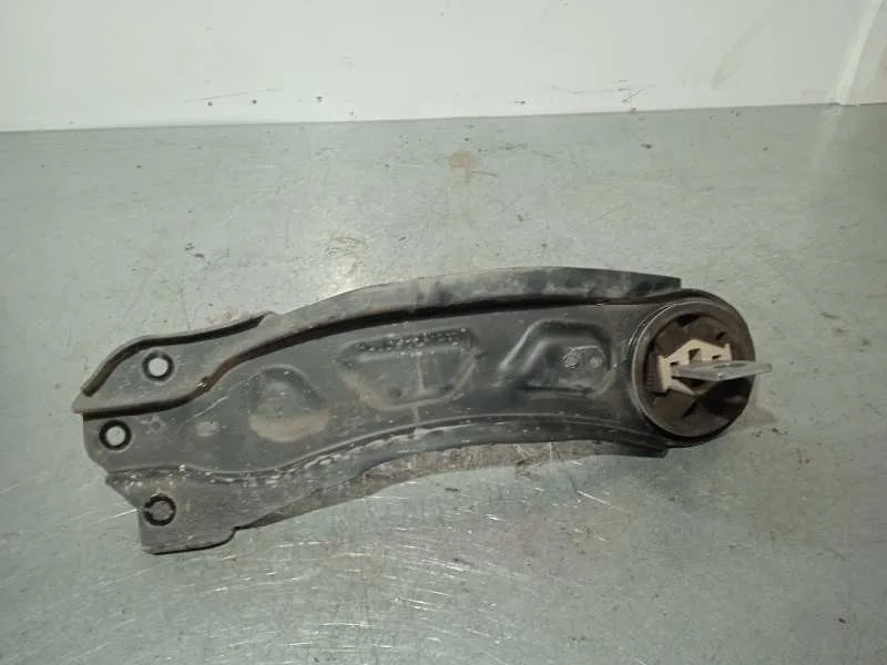 Brazo Suspension Inferior Trasero Derecho para Mercedes-Benz Clase Gla (W156)