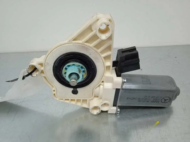 Motor Elevalunas Delantero Derecho para Mercedes-Benz Clase A (W169)