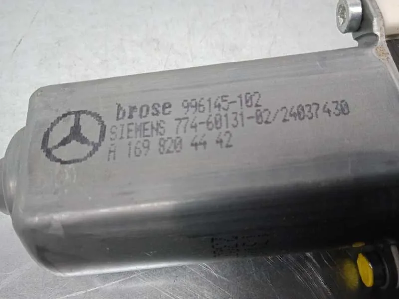 Motor Elevalunas Delantero Derecho para Mercedes-Benz Clase A (W169)