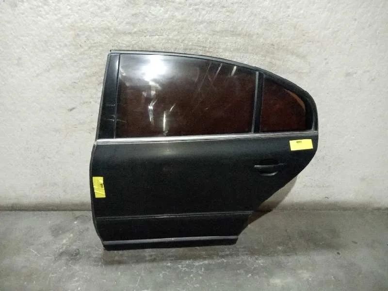 Puerta Trasera Izquierda para Skoda Superb (3U4)