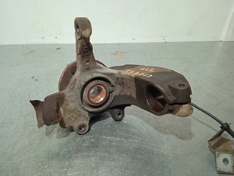 Mangueta Delantera Izquierda para Ford Focus Lim. (Cb4)