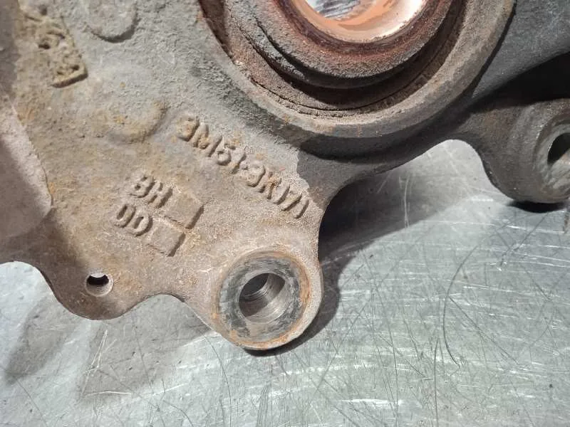 Mangueta Delantera Izquierda para Ford Focus Lim. (Cb4)