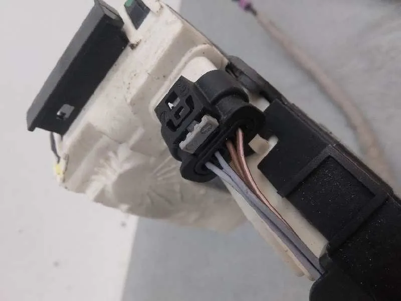 Cerradura Puerta Trasera Derecha para Mercedes-Benz Clase C (W204) Familiar