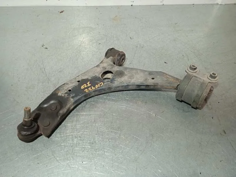 Brazo Suspension Inferior Delantero Izquierdo para Ford Focus Lim. (Cb4)