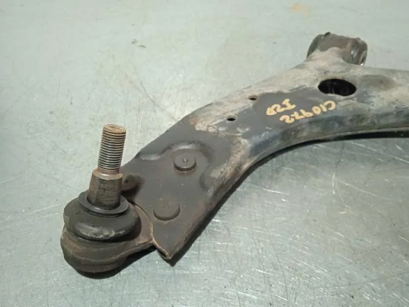 Brazo Suspension Inferior Delantero Izquierdo para Ford Focus Lim. (Cb4)