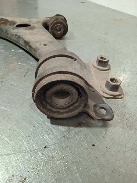 Brazo Suspension Inferior Delantero Izquierdo para Ford Focus Lim. (Cb4)