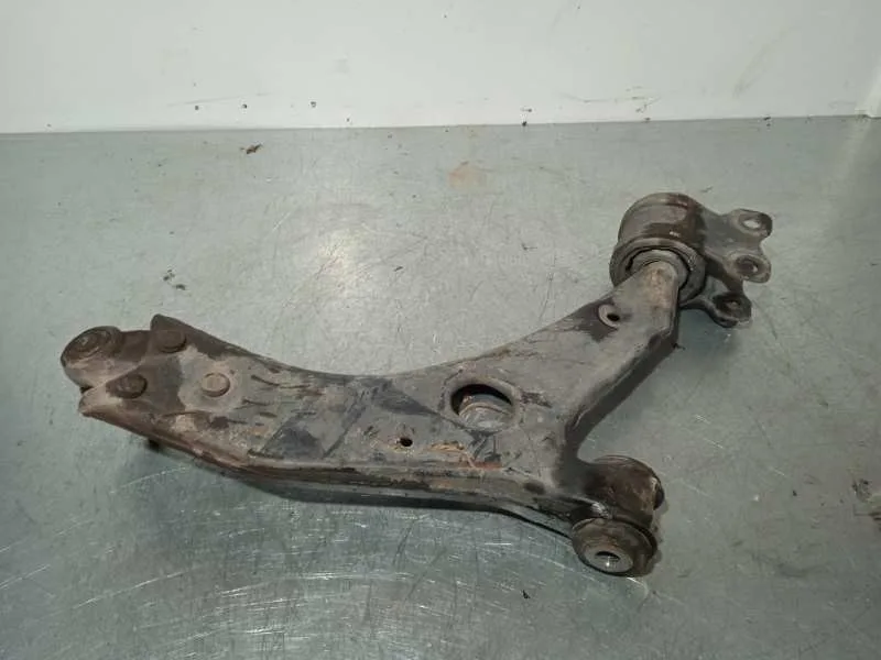 Brazo Suspension Inferior Delantero Izquierdo para Ford Focus Lim. (Cb4)