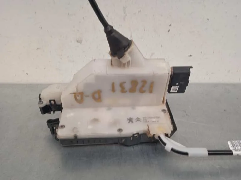 Cerradura Puerta Delantera Derecha para Peugeot 2008 (--.2013->)