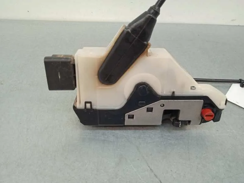 Cerradura Puerta Trasera Derecha para Peugeot 2008 (--.2013->)