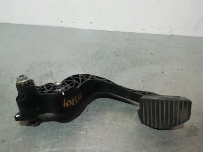 Pedal Embrague para Citroën C4 Lim.