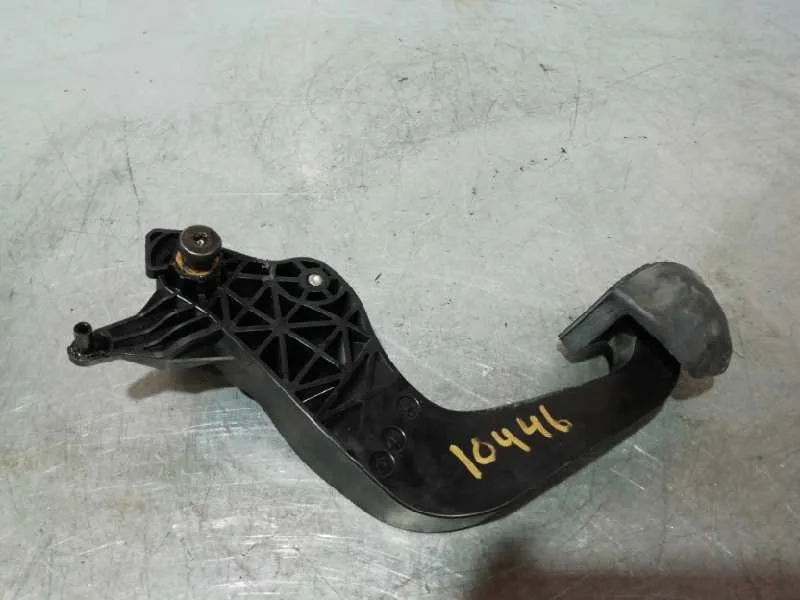 Pedal Embrague para Citroën C4 Lim.