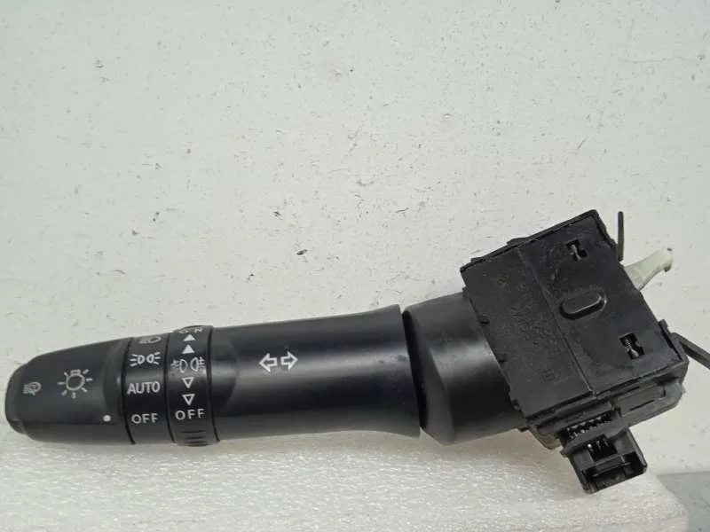 Mando Luces para Mitsubishi Outlander (Cw0)