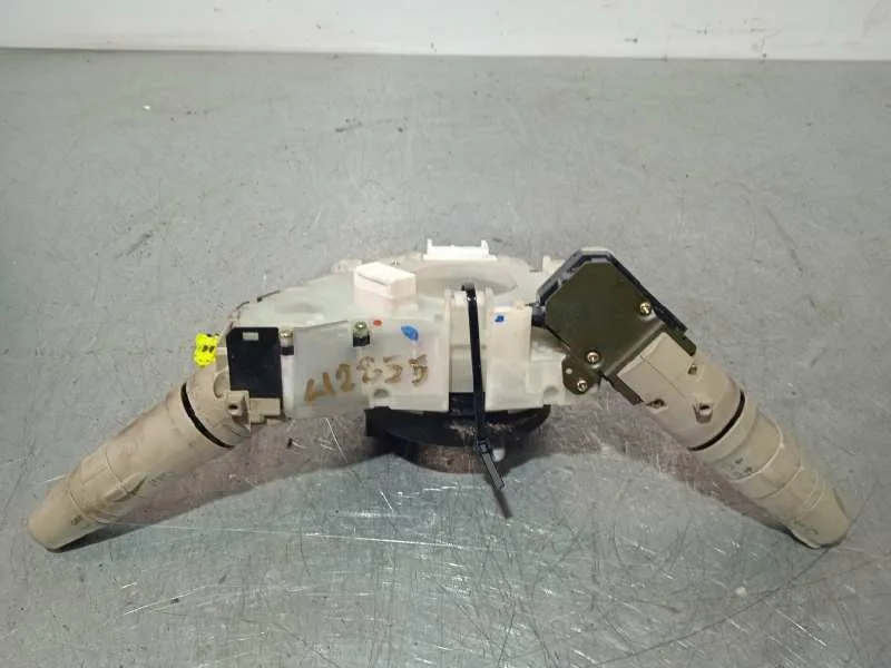 Mando Multifuncion para Nissan Micra (K12E)