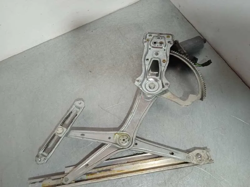 Elevalunas Delantero Izquierdo para Mercedes-Benz Clase E (W210) Familiar