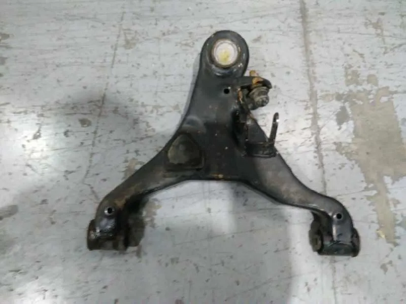 Brazo Suspension Inferior Delantero Izquierdo para Nissan Navara Pick-Up (D40M)
