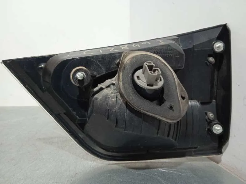 Piloto Trasero Izquierdo Interior para Mitsubishi Outlander (Cw0)