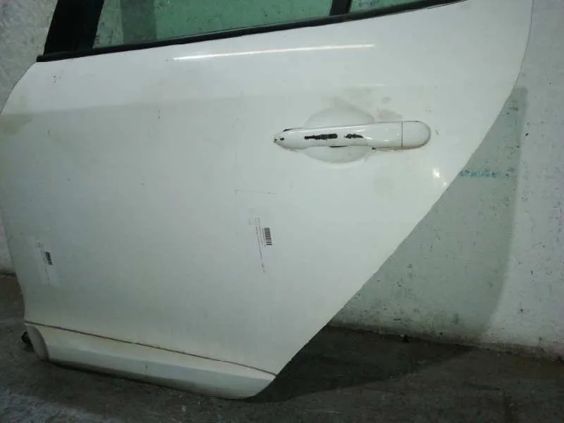 Puerta Trasera Izquierda para Renault Megane Iii Berlina 5 P