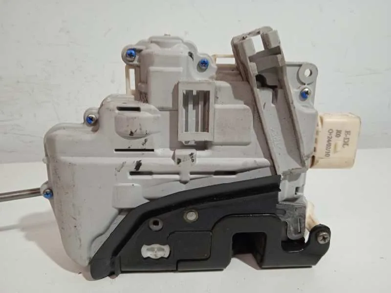 Cerradura Puerta Delantera Izquierda para Seat Exeo Berlina (3R2)