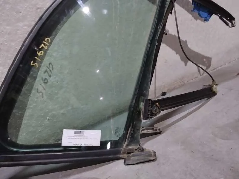 Elevalunas Delantero Derecho para Seat Exeo Berlina (3R2)