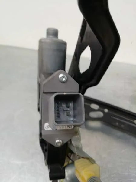 Elevalunas Delantero Izquierdo para Saab 9-5 Lim. (03. 2010->)