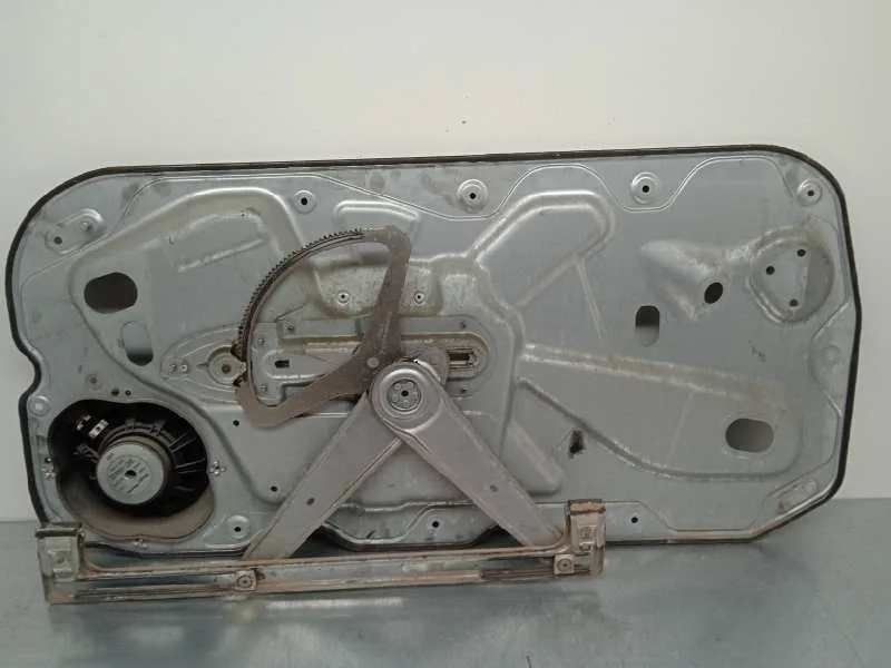 Elevalunas Delantero Izquierdo para Ford Focus Berlina (Cap)