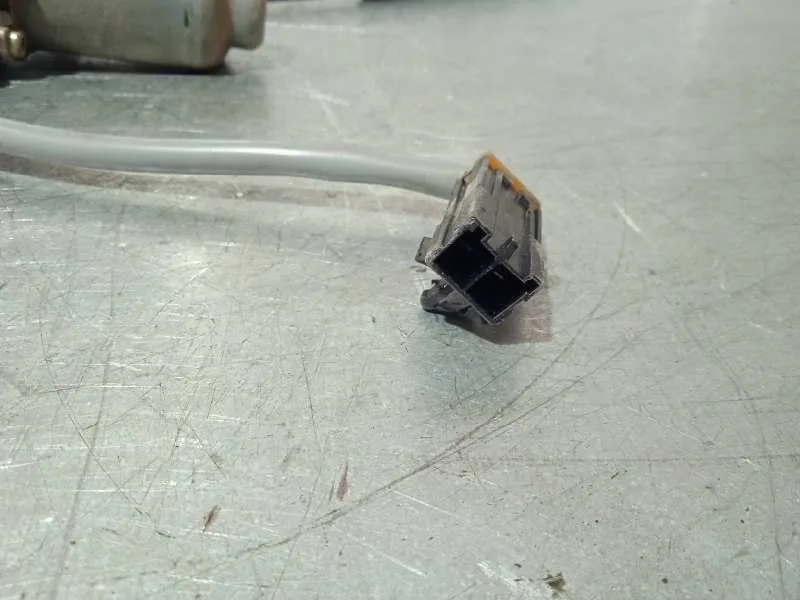 Elevalunas Delantero Izquierdo para Nissan Almera (N16/E)