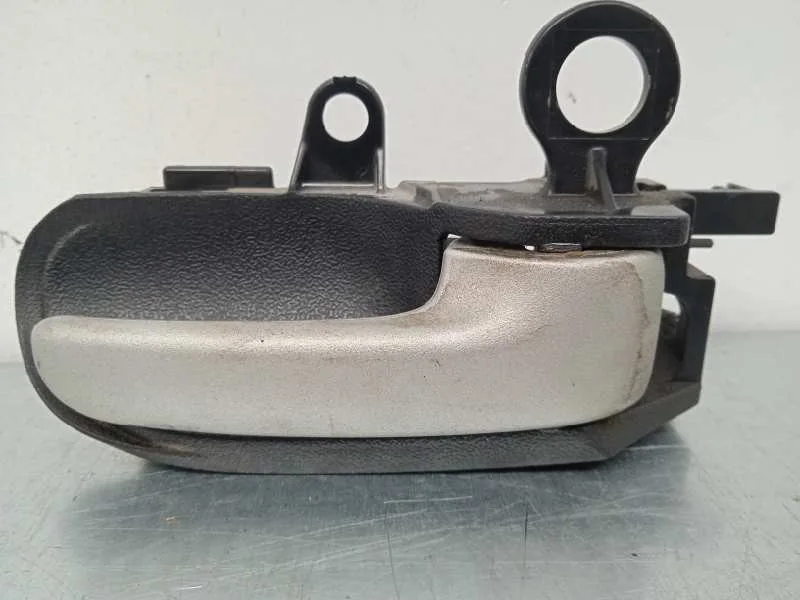 Maneta Interior Trasera Derecha para Toyota Yaris (Ncp1/Nlp1/Scp1)