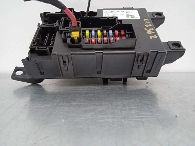 Caja Reles / Fusibles para Fiat Grande Punto (199)