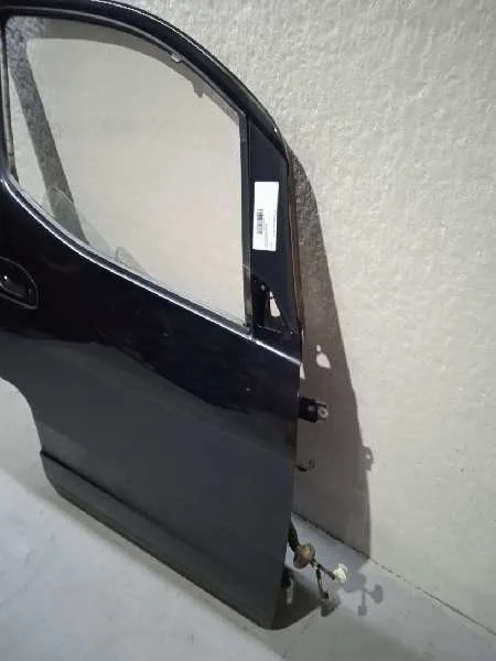 Puerta Delantera Derecha para Nissan Nv 200 (M20)