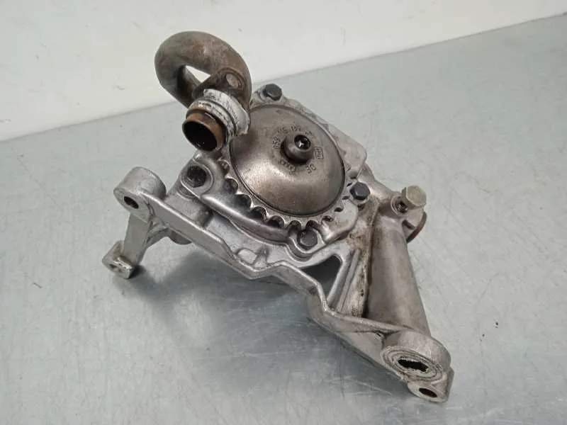 Bomba Aceite para Audi A6 Berlina (4B2)