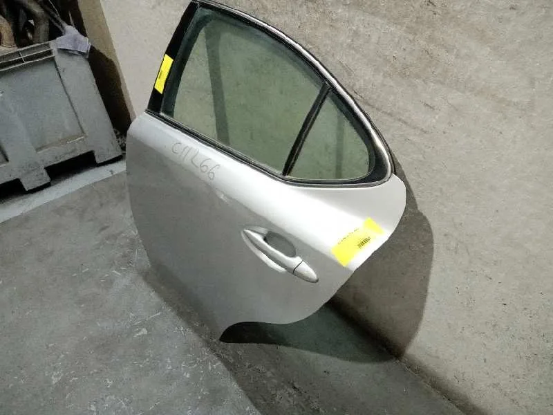 Puerta Trasera Izquierda para Lexus Is200 (Ds2/Is2)