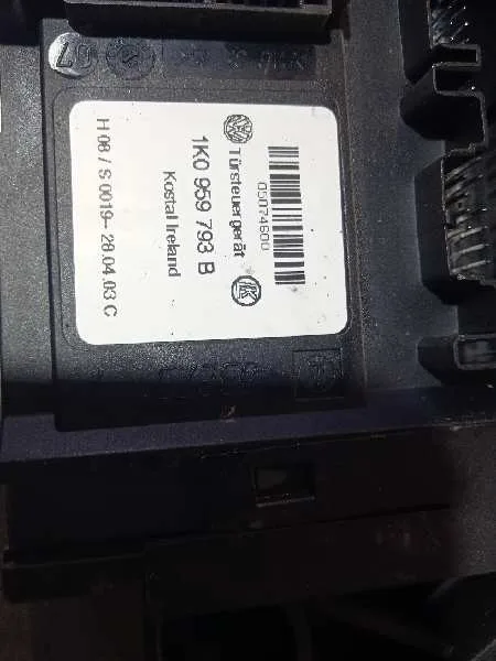 Motor Elevalunas Delantero Izquierdo para Volkswagen Golf V Berlina (1K1)