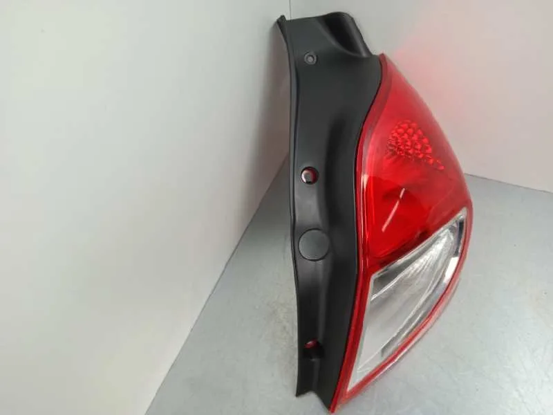 Piloto Trasero Derecho para Renault Clio Iii