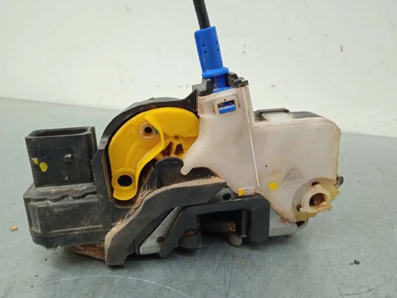 Cerradura Puerta Delantera Izquierda para Opel Astra J Lim.