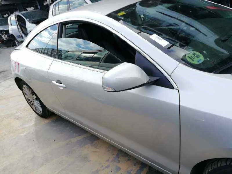 Puerta Delantera Derecha para Renault Laguna Coupe