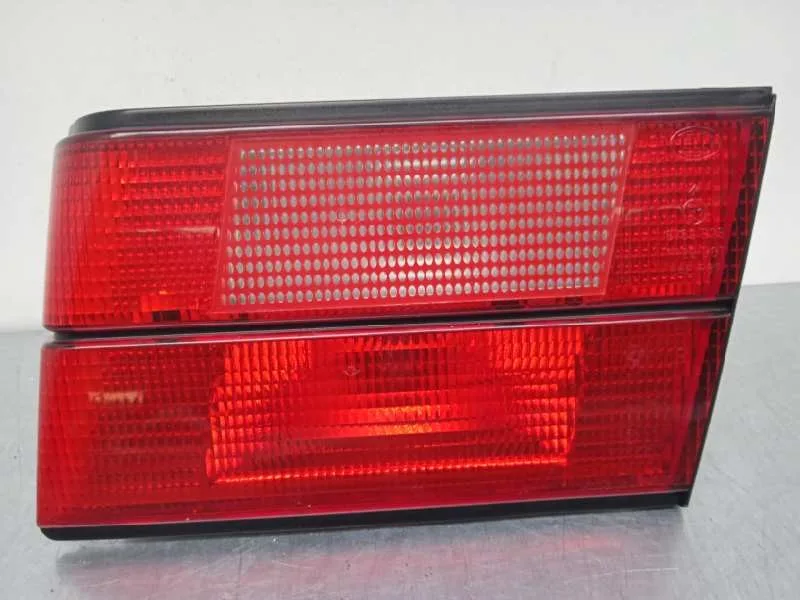 Piloto Trasero Derecho Interior para Bmw Serie 5 Berlina (E34)