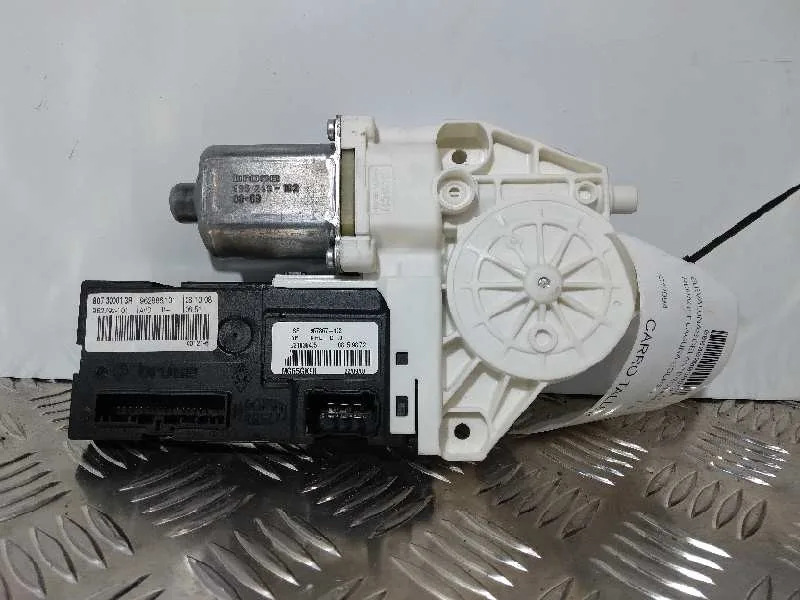 Motor Elevalunas Delantero Derecho para Renault Laguna Coupe