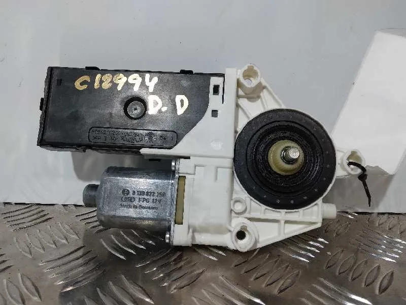 Motor Elevalunas Delantero Derecho para Renault Laguna Coupe