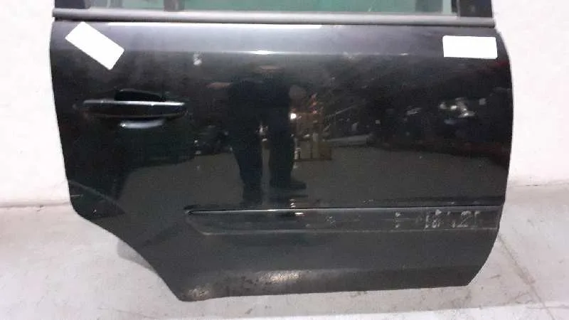 Puerta Trasera Derecha para Opel Zafira B