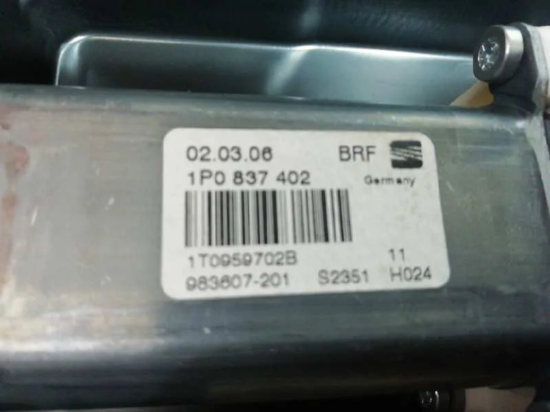 Elevalunas Delantero Derecho para Seat Leon (1P1)