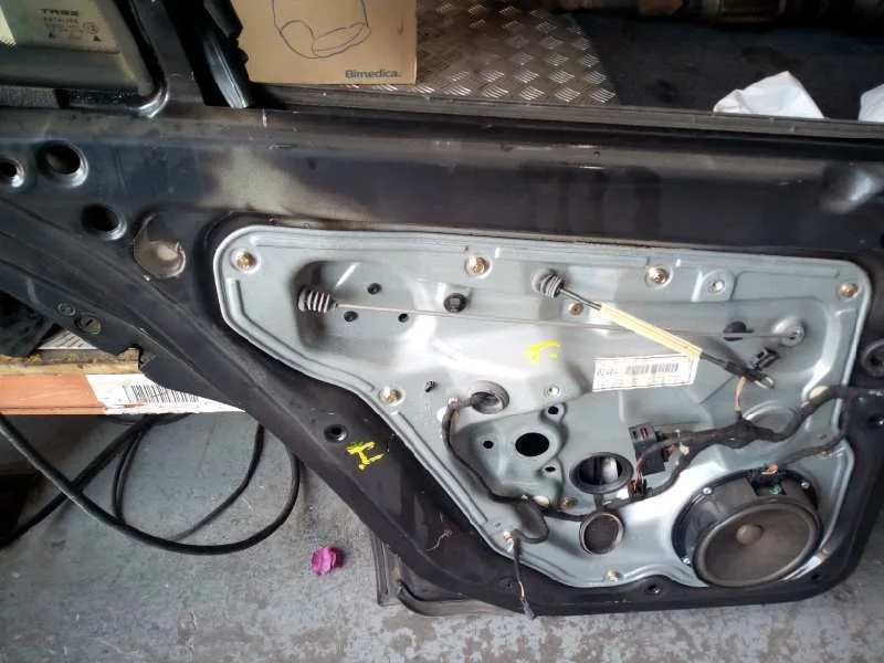 Puerta Trasera Izquierda para Seat Toledo (1M2)