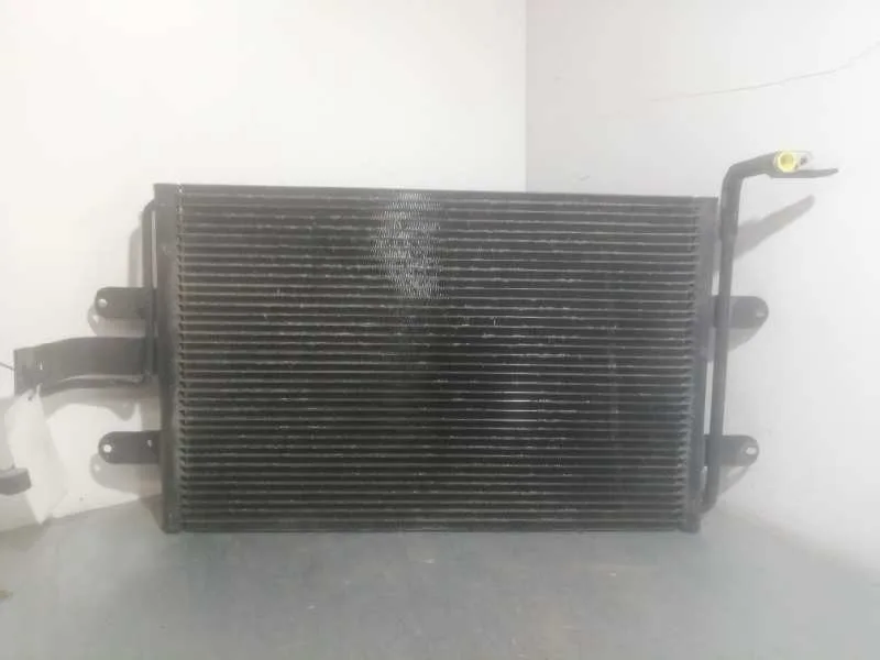 Condensador / Radiador Aire Acondicionado para Volkswagen Golf Iv Berlina (1J1)